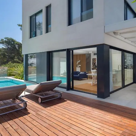 Aster 2 Hébergement de vacances *